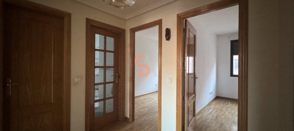 Apartamento T2 em Valladolid, Spain N.º 189823 57