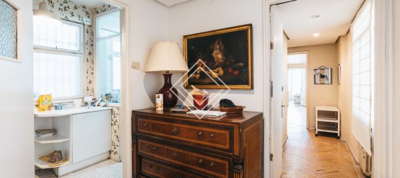 4 bedrooms Apartment in Madrid, Spain No. 169023 2