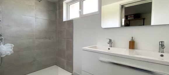 2 bedrooms House in Brains, France No. 111350 10