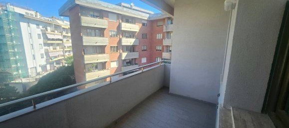 4 rooms Apartment in Catanzaro, Italy No. 296756 8