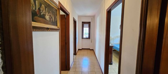 4 rooms Apartment in Catanzaro, Italy No. 296756 9