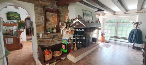 6 bedrooms Castles in Azay-le-Ferron, France No. 89724 16