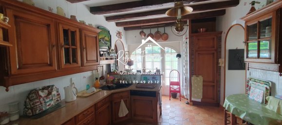 6 bedrooms Castles in Azay-le-Ferron, France No. 89724 25