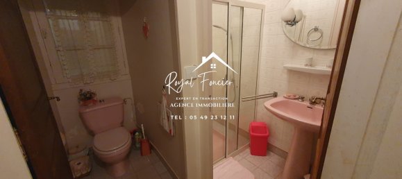 6 bedrooms Castles in Azay-le-Ferron, France No. 89724 30