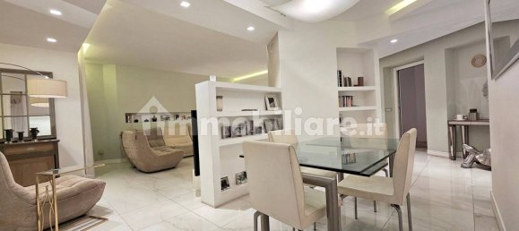 3 bedrooms Apartment in Rome, Italy No. 48551 12