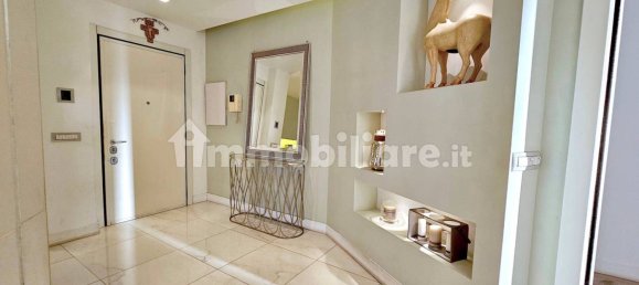 3 bedrooms Apartment in Rome, Italy No. 48551 21