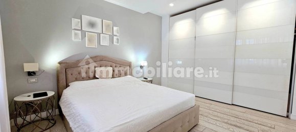 3 bedrooms Apartment in Rome, Italy No. 48551 23