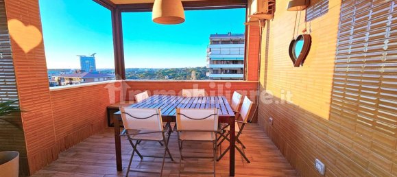 3 bedrooms Apartment in Rome, Italy No. 48551 48