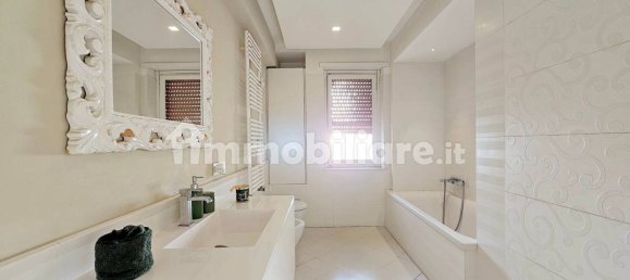 3 bedrooms Apartment in Rome, Italy No. 48551 29