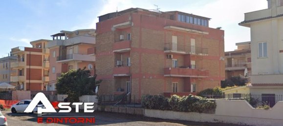 4 Schlafzimmer Wohnung in Ardea, Italy, Nr. 348260 17