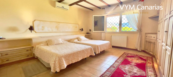 3 bedrooms Finca in San Lorenzo, Spain No. 10281 19