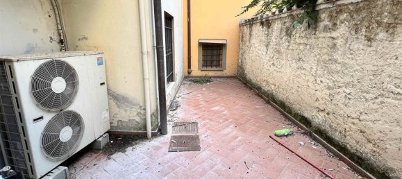 135m² Commercial property in Figline e Incisa Valdarno, Italy No. 148458 7