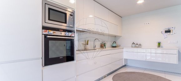 3 bedrooms House in Lousada, Portugal No. 19245 9