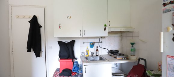 Studio in Clamart, France No. 164749 8