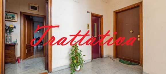 1 bedroom Apartment in Rome, Italy No. 320143 2