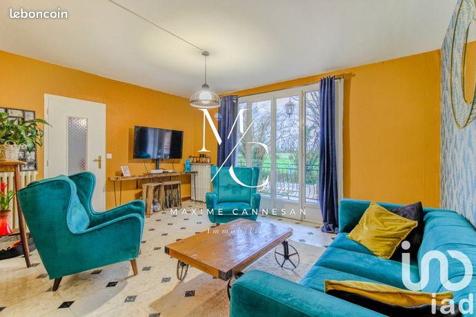 5 bedrooms House in Seine-Maritime, France No. 311115