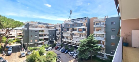 3 bedrooms Apartment in Rome, Italy No. 373571 3