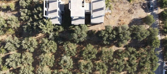 10 bedrooms Land in Chania, Greece No. 8393 2