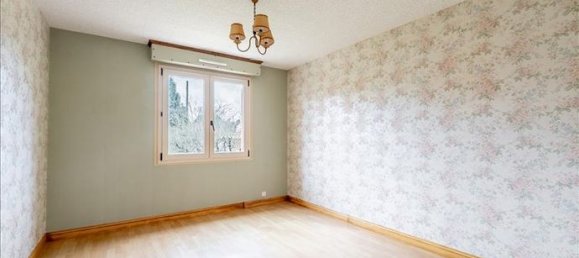 4 bedrooms House in La Montagne, France No. 285473 5