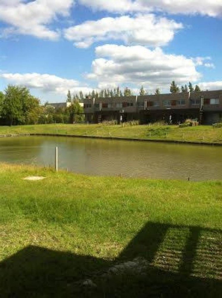 3 bedrooms House in Tigre, Argentina No. 3654