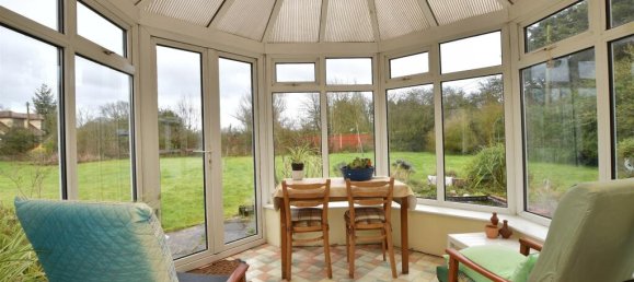 3 bedrooms Bungalow in Essex, United Kingdom No. 4056 7