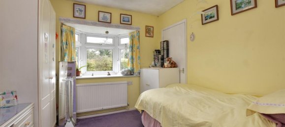 3 bedrooms Bungalow in Essex, United Kingdom No. 4056 8