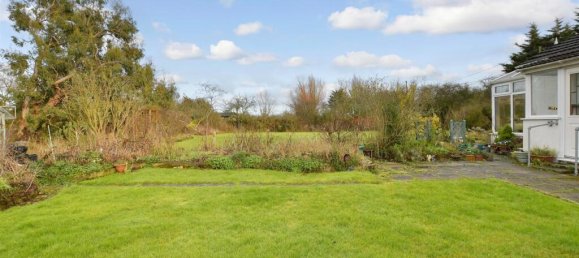 3 bedrooms Bungalow in Essex, United Kingdom No. 4056 12