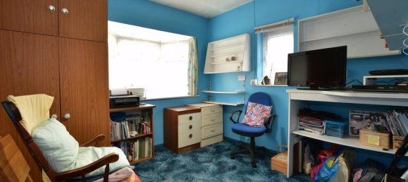 3 bedrooms Bungalow in Essex, United Kingdom No. 4056 9