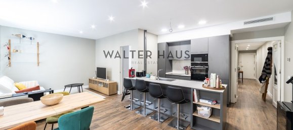 3 bedrooms Apartment in Madrid, Spain No. 137380 2