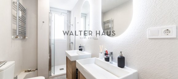 3 bedrooms Apartment in Madrid, Spain No. 137380 9