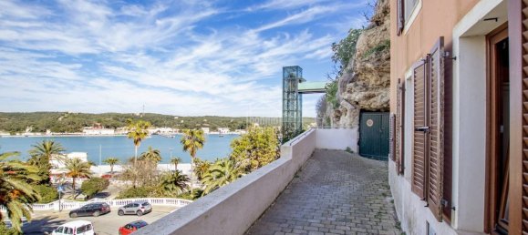 2 bedrooms Townhouse in Mahon, Spain No. 1623 5