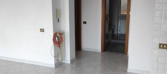 3-salle Appartement à Rome, Italy No. 14666 6