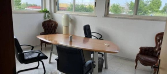 Entrepôt à Pescara, Italy 882m² No. 294294 5