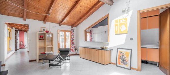 2 Schlafzimmer Wohnung in Reggio Emilia, Italy, Nr. 146887 4