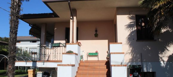 Casa de 8 habitaciónes en Pordenone, Italy No. 104112 3