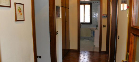 Casa de 8 habitaciónes en Pordenone, Italy No. 104112 14
