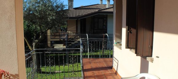 Casa de 8 habitaciónes en Pordenone, Italy No. 104112 4