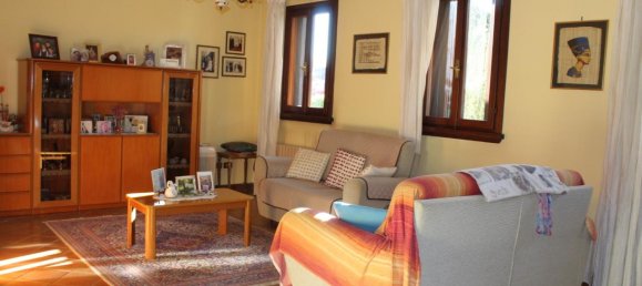 Casa de 8 habitaciónes en Pordenone, Italy No. 104112 6