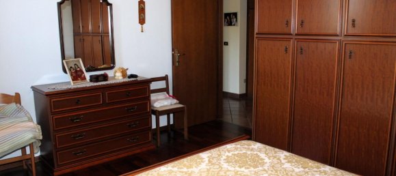 Casa de 8 habitaciónes en Pordenone, Italy No. 104112 20