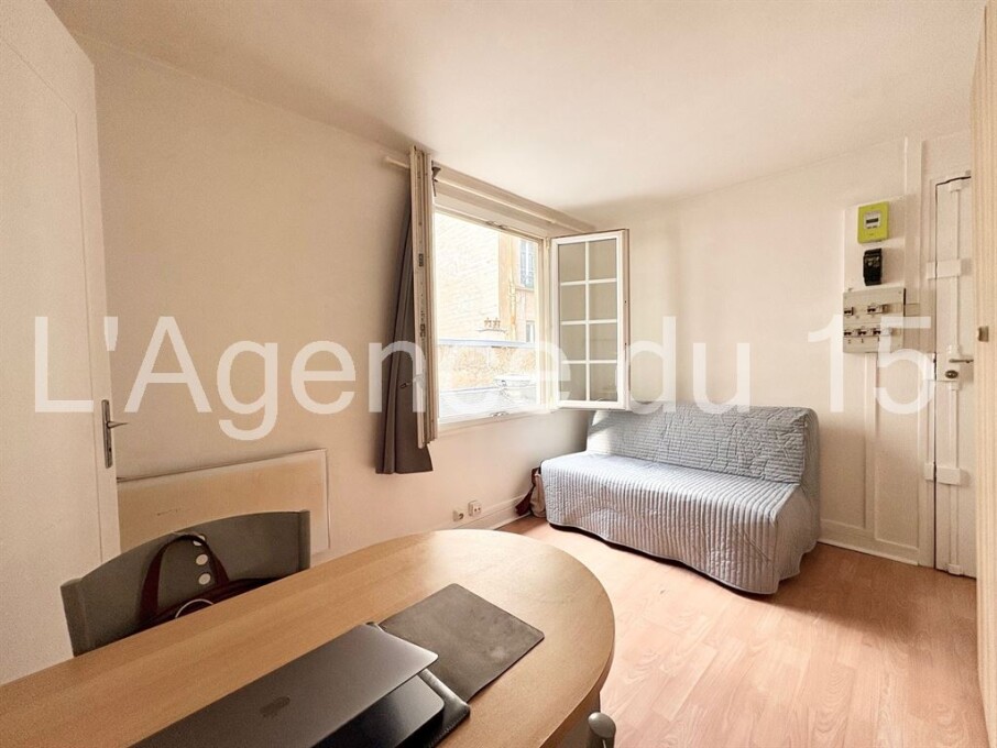 Studio in Paris, France, Nr. 336363