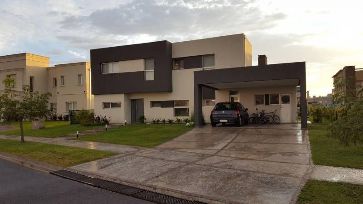 4 Schlafzimmer Haus in Quilmes, Argentina, Nr. 59183