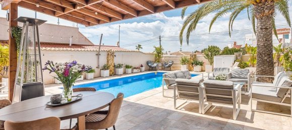 Villa de 4 dormitorios en Ciudad Quesada, Spain No. 176093 3