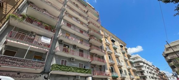 4 rooms Apartment in Taranto, Italy No. 287025 2