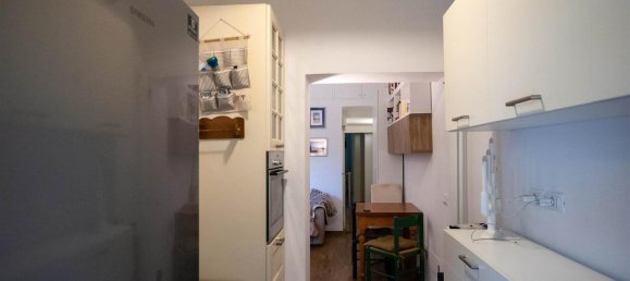3 rooms Apartment in Florence, Italy No. 171536 7