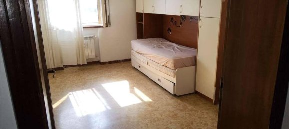 4 rooms Apartment in Venice, Italy No. 37730 7