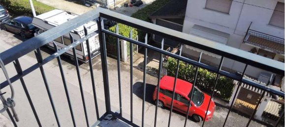 4 rooms Apartment in Venice, Italy No. 37730 11