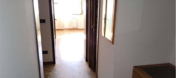 4 rooms Apartment in Venice, Italy No. 37730 8