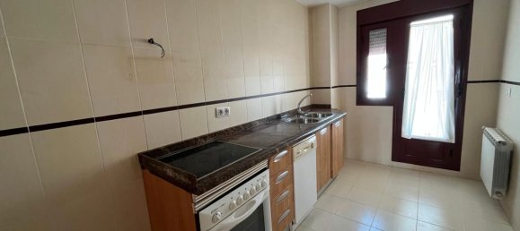 3 bedrooms Apartment in Ciudad Real, Spain No. 166571 2