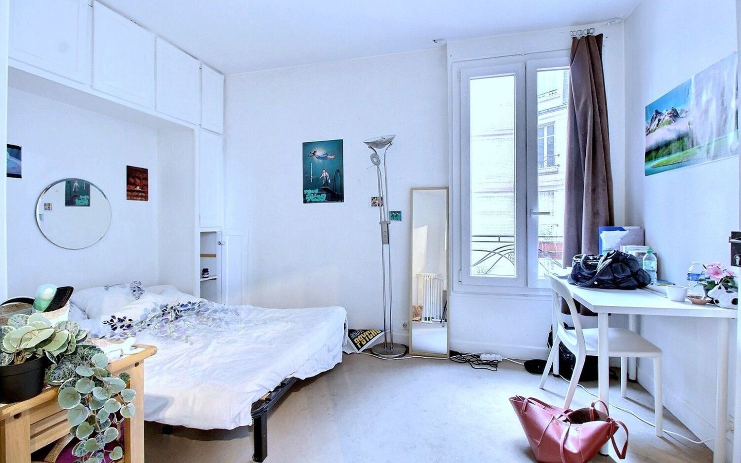 Studio in Paris, France No. 140479