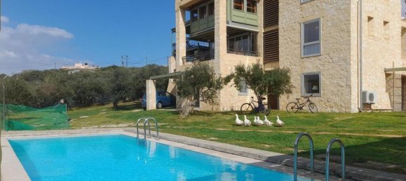 6 bedrooms Villa in Chania, Greece No. 2571 4